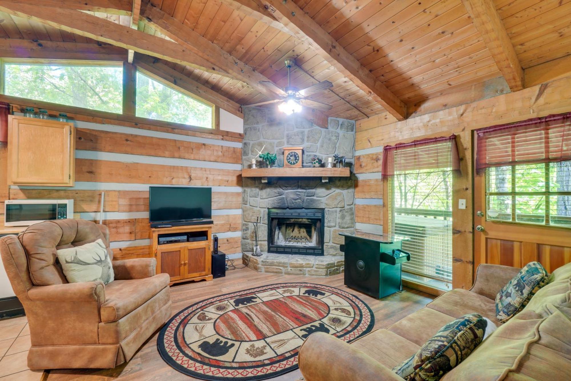 Gatlinburg Cabin With Hot Tub About 6 Mi To Downtown! Dış mekan fotoğraf